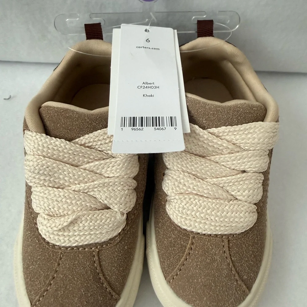 NWT Carter's Khaki and Cream Toddler Slip On Size 6 Sneakers‎